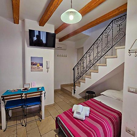 C'Era Una Volta Apartments โปลีญาโนอามาเร ภายนอก รูปภาพ